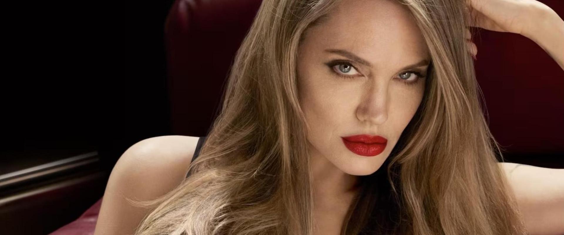 Angelina Jolie nową ambasadorką Tom Ford Beauty. 